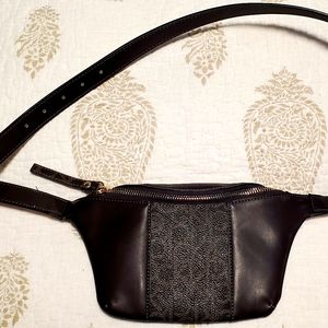 Calvin Klein Fanny pack